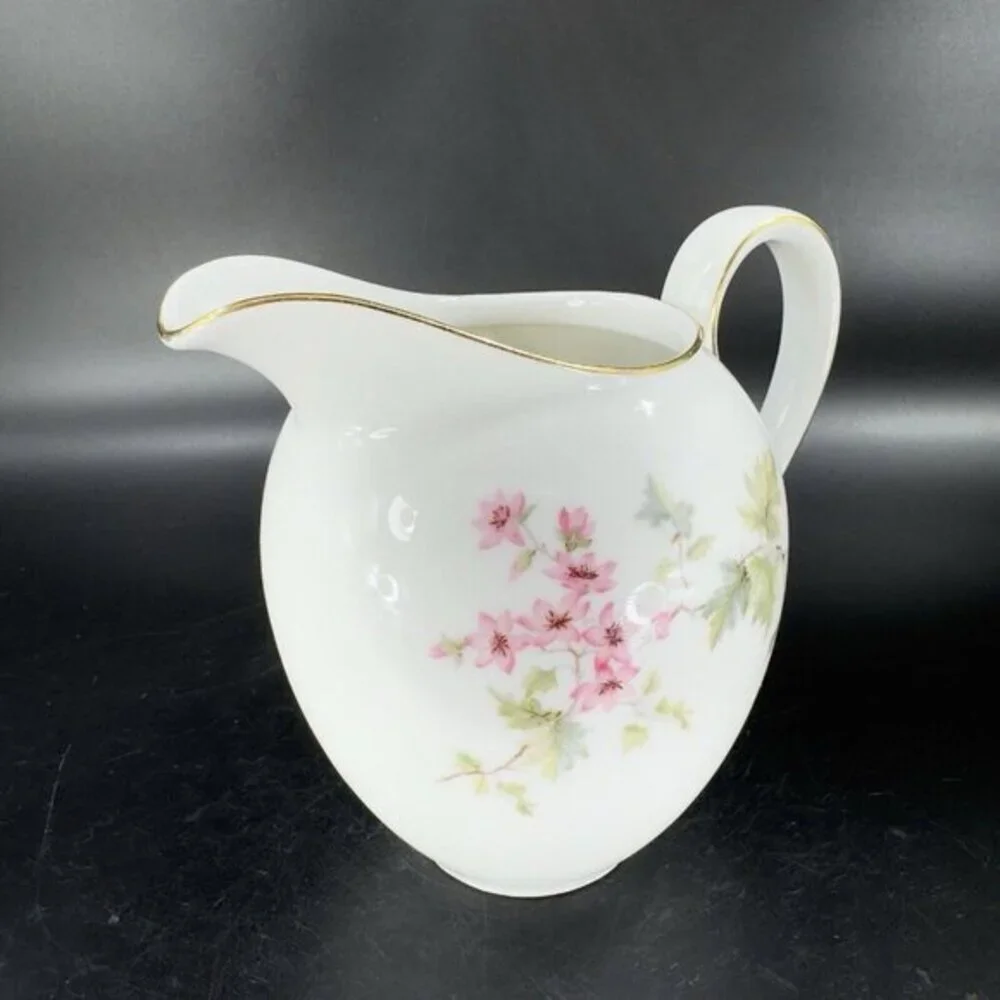 Hutschenreuther Selb LHS Bavaria Germany Porcelain Painted Small Pitcher Creamer